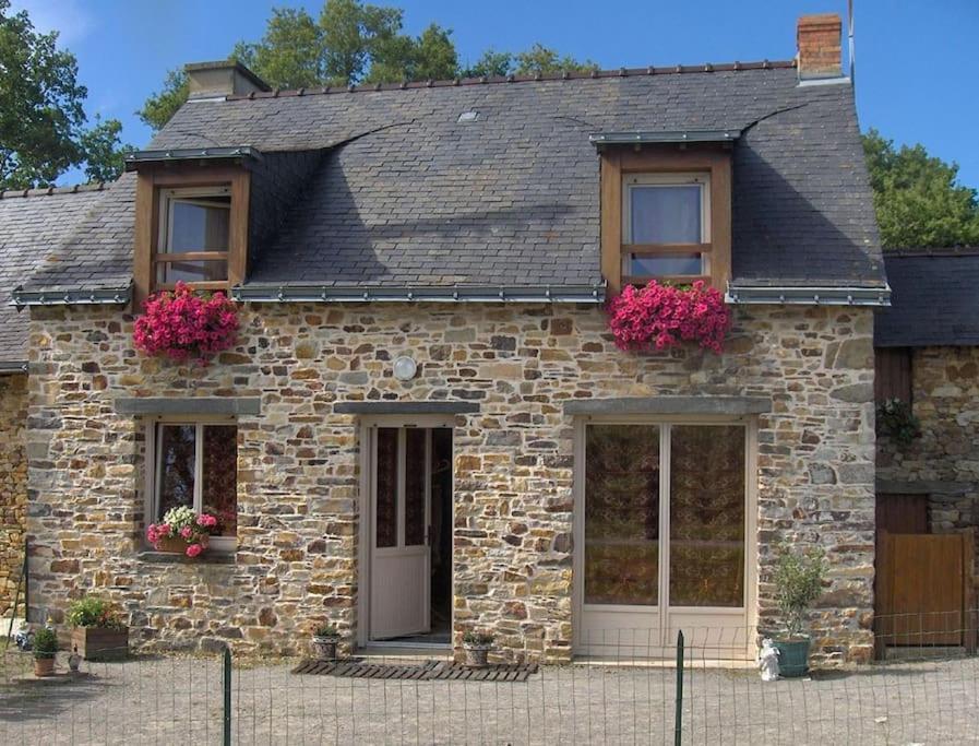 Charmante Maison En Campagne Grand-Fougeray エクステリア 写真