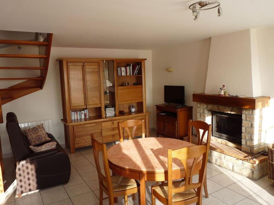 Charmante Maison En Campagne Grand-Fougeray エクステリア 写真